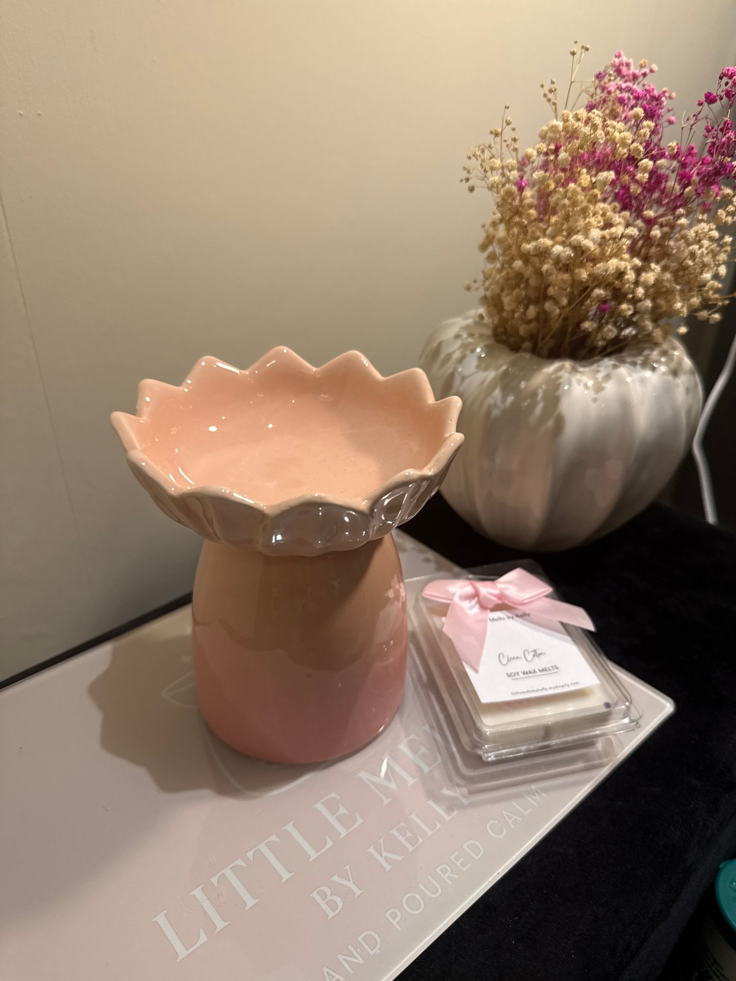 Pink water lily oil and wax burner