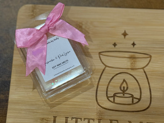 Marshmallow and pink lychee small 6 clamshell